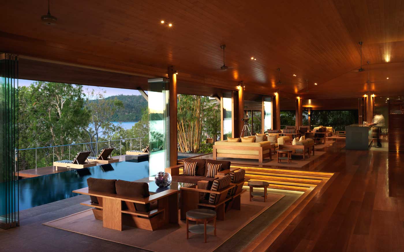 Book Luxury Accommodation in This Cozy Summer Resort